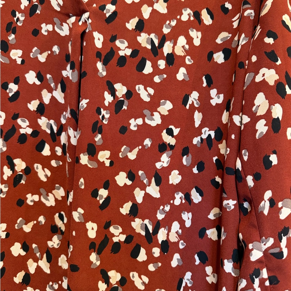 Lush V-Neck Blouse - Picture 3 of 5